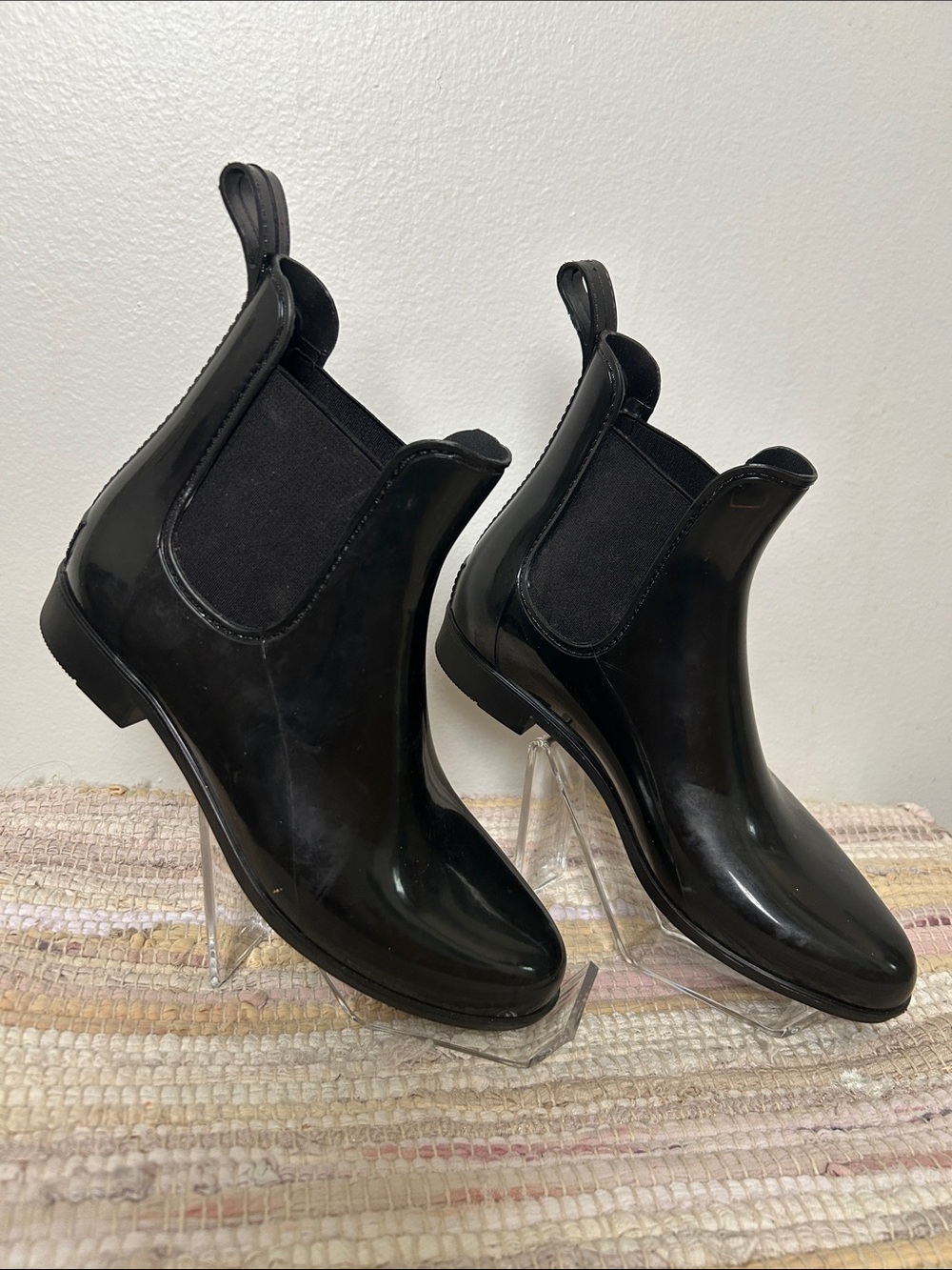 J.Crew Women’s Black Glossy Chelsea Rain Boots Rubber Size 8 - Picture 5 of 10